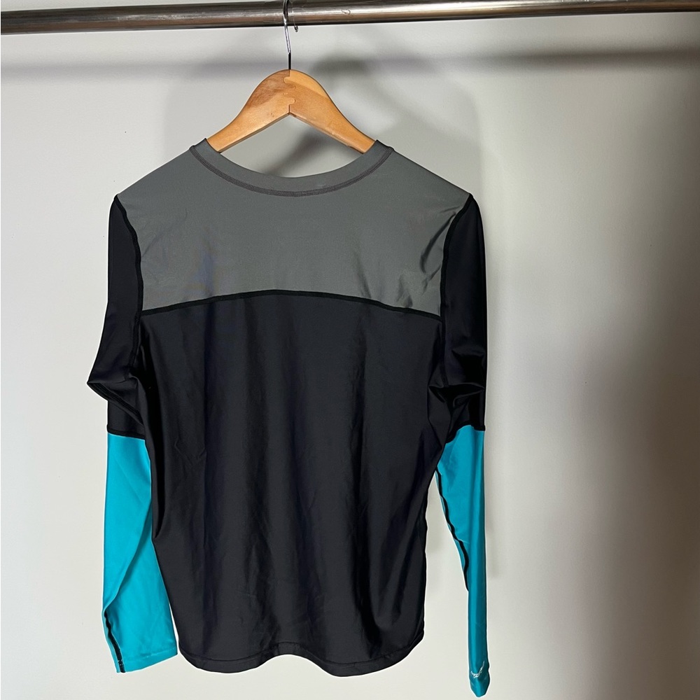 Flow LS Rash Guard - Picture 2 of 4